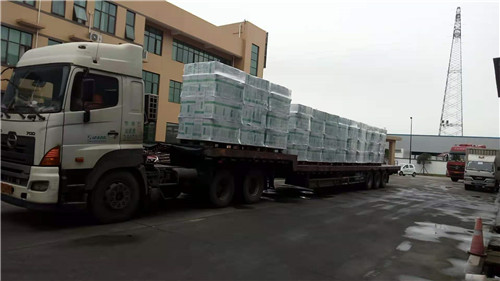 纏繞膜倉儲(chǔ)基地